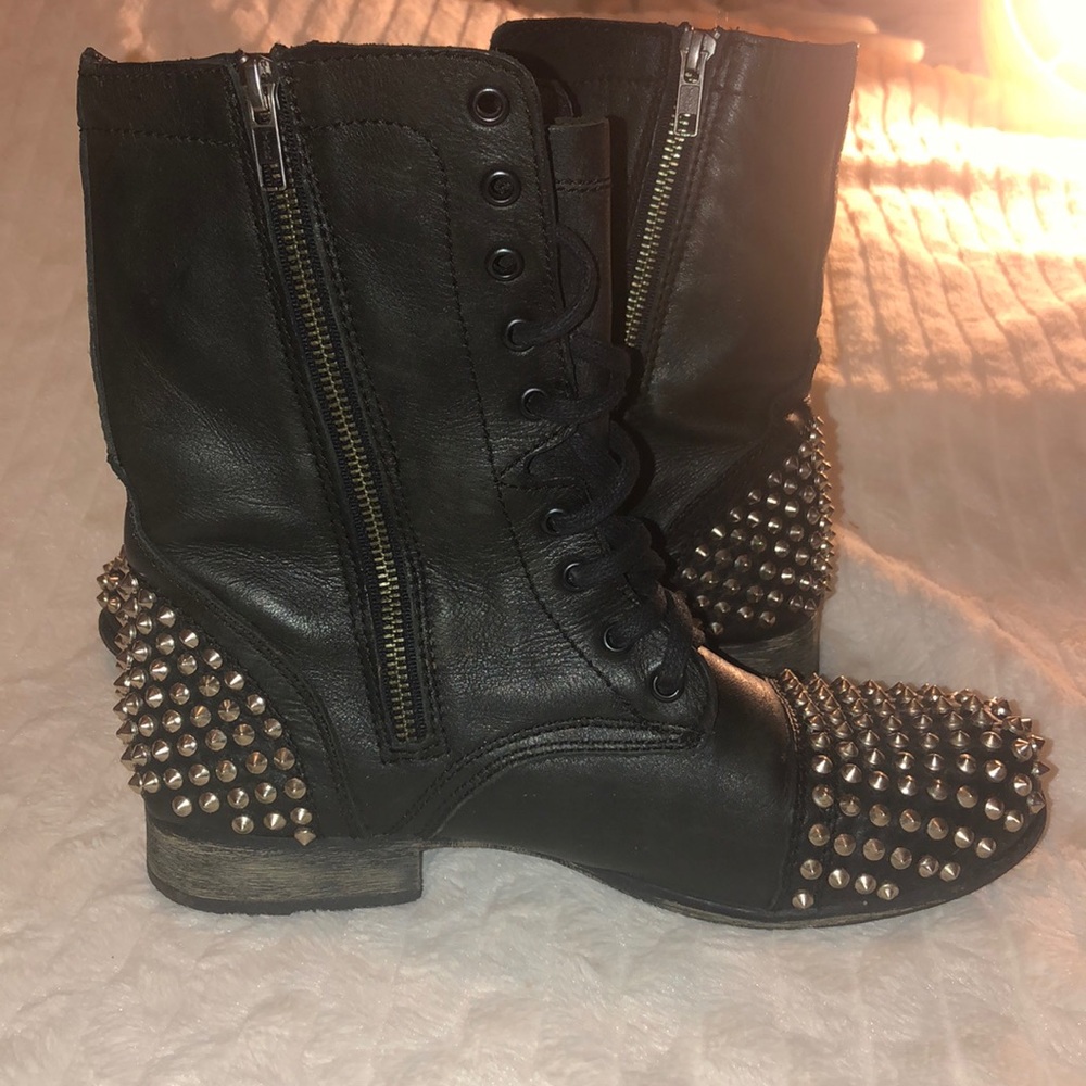 Steve Madden studded boots size 8.5 Moto leather